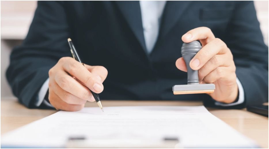 What Mistakes Delay Roof Insurance Approval?